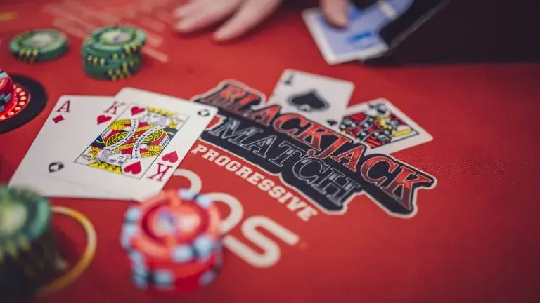 Comeon casino blackjack peli